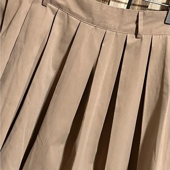 Tan Beige Pleated Mini Skirt - Picture 2 of 3